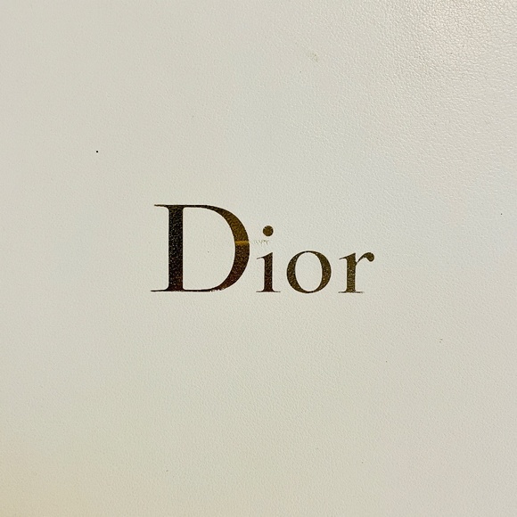 Christian Dior Parfums White Faux Leather "D" Charm Empty Storage Gift Box - Picture 12 of 16
